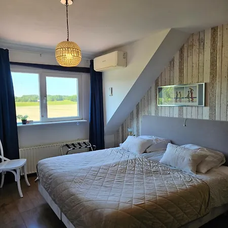 Logement Hellevoetsluis 3* ヘレヴートスライス