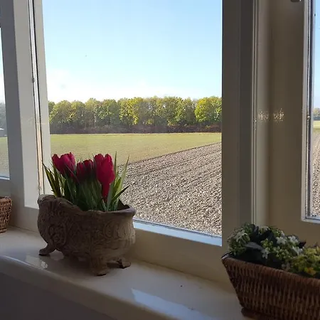 ゲストハウス Logement Hellevoetsluis ヘレヴートスライス